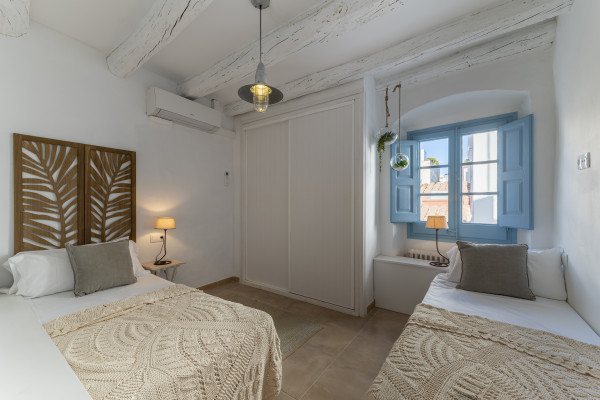 #38040 - Casa Azul | Holiday Rentals | Hello Homes Sitges