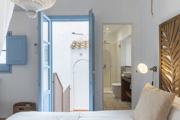 #38053 - Casa Azul | Holiday Rentals | Hello Homes Sitges