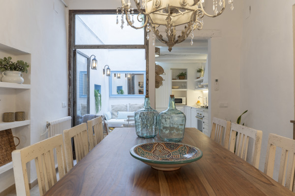 #38068 - Casa Azul | Holiday Rentals | Hello Homes Sitges