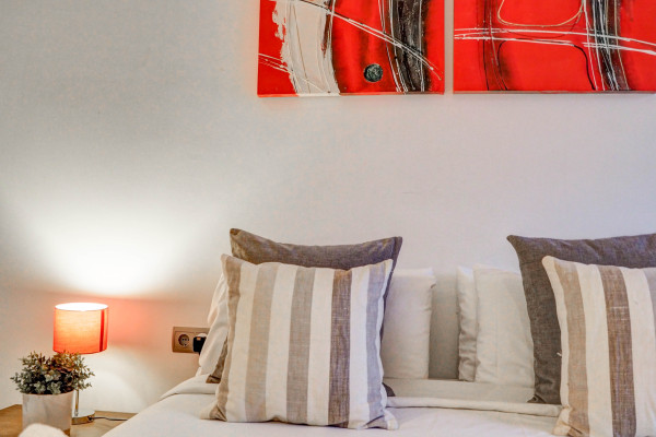 #38386 - Chic | Holiday Rentals | Hello Homes Sitges