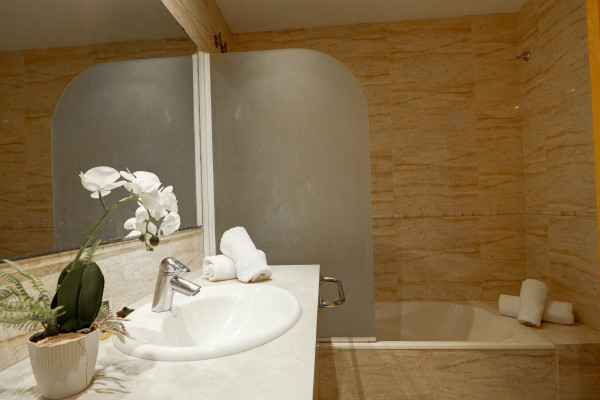 #38499 - Flip Flop Beach Apartment | Holiday Rentals | Hello Homes Sitges
