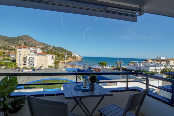 #39273 - The Beach Studio | Holiday Rentals | Hello Homes Sitges