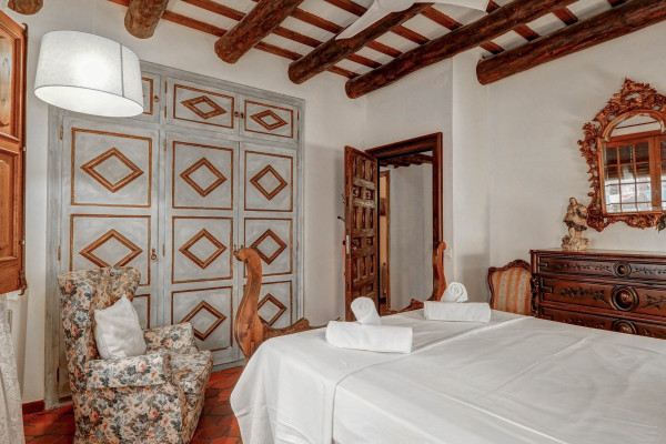 #39584 - Beach Villa Aralinn | Holiday Rentals | Hello Homes Sitges