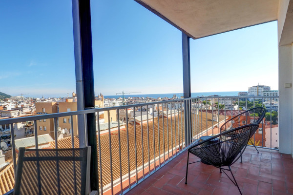 #39933 - Chic Sea View Apartment | Holiday Rentals | Hello Homes Sitges