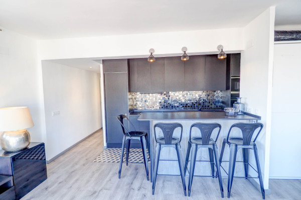#39950 - Chic Sea View Apartment | Holiday Rentals | Hello Homes Sitges