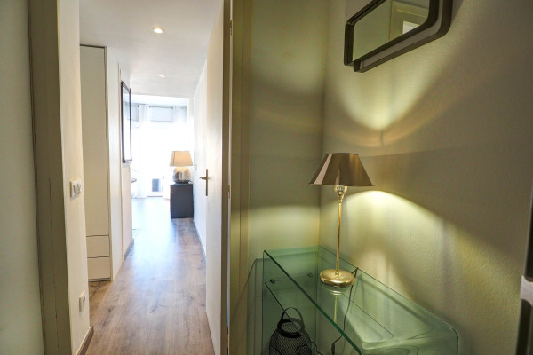 #39953 - Chic Sea View Apartment | Holiday Rentals | Hello Homes Sitges