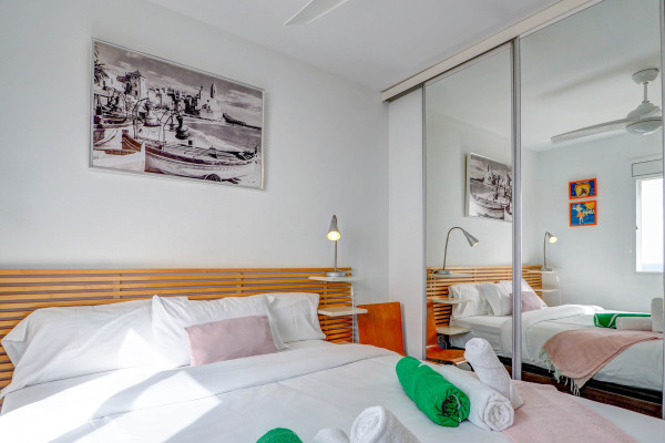 #39991 - Marina Duplex | Holiday Rentals | Hello Homes Sitges