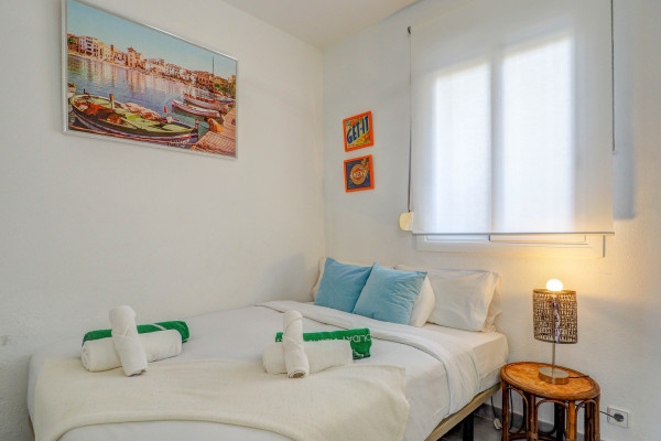 #39998 - Marina Duplex | Holiday Rentals | Hello Homes Sitges