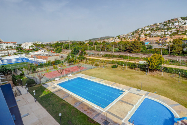 #40025 - Marina Duplex | Holiday Rentals | Hello Homes Sitges