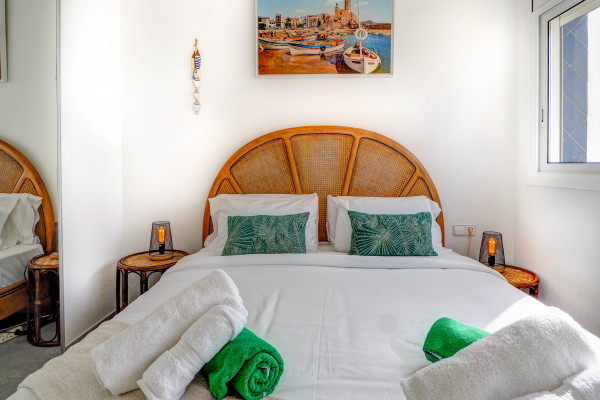#40031 - Marina Duplex | Holiday Rentals | Hello Homes Sitges