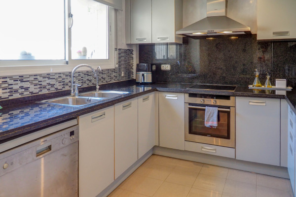 #41128 - La Perla | Holiday Rentals | Hello Homes Sitges
