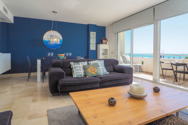#41130 - La Perla | Holiday Rentals | Hello Homes Sitges