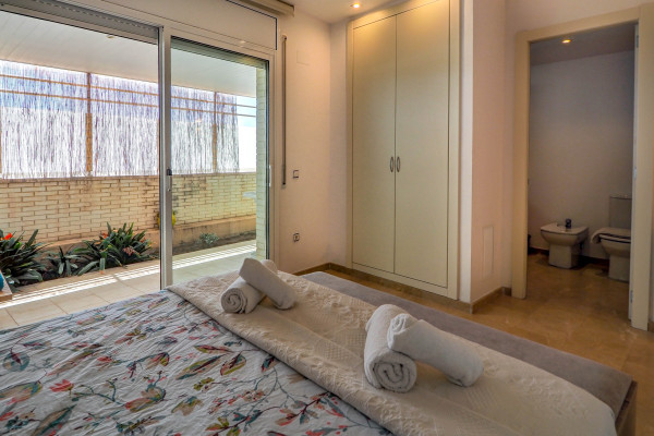 #41137 - La Perla | Holiday Rentals | Hello Homes Sitges