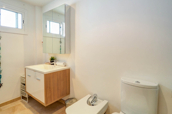 #41140 - La Perla | Holiday Rentals | Hello Homes Sitges