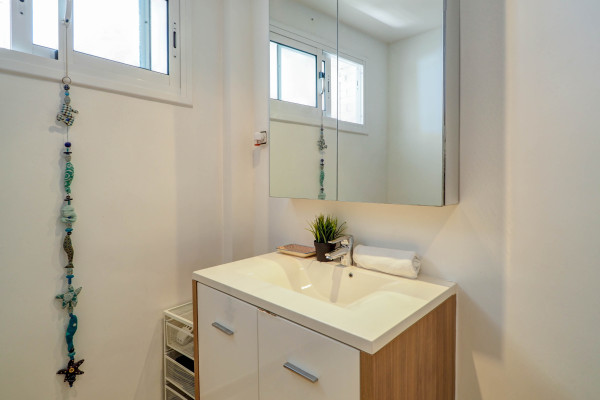 #41141 - La Perla | Holiday Rentals | Hello Homes Sitges