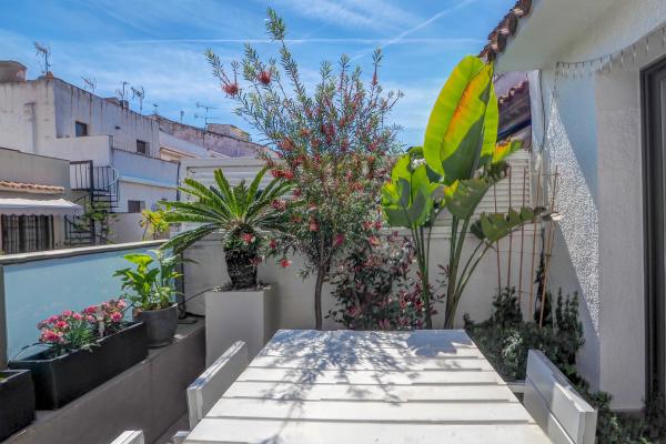 #41805 - Chic | Holiday Rentals | Hello Homes Sitges