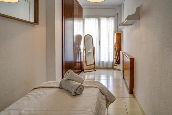 #42043 - Llopart Apartment | Holiday Rentals | Hello Homes Sitges