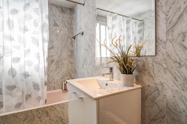 #42066 - Llopart Apartment | Holiday Rentals | Hello Homes Sitges