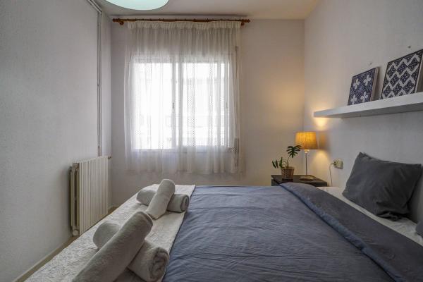 #42071 - Llopart Apartment | Holiday Rentals | Hello Homes Sitges