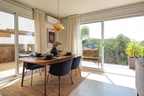 #42349 - Villa Riera | Holiday Rentals | Hello Homes Sitges