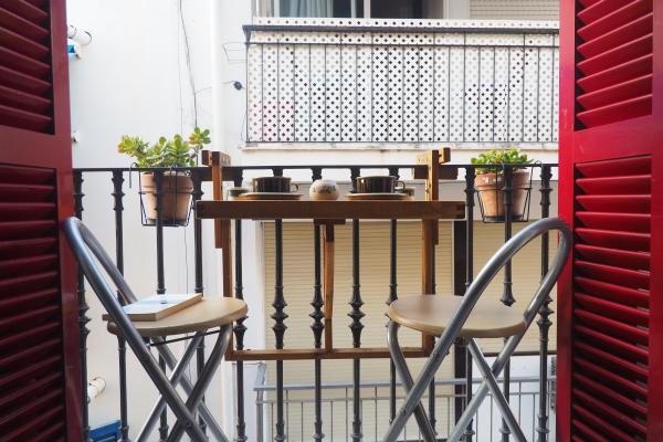 #43375 - Balcony View Apartment | Holiday Rentals | Hello Homes Sitges