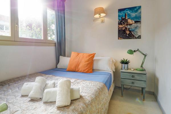 #44360 - Ocean Spirit House | Holiday Rentals | Hello Homes Sitges