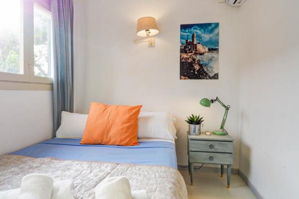 #44361 - Ocean Spirit House | Holiday Rentals | Hello Homes Sitges