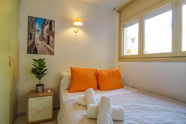 #44363 - Ocean Spirit House | Holiday Rentals | Hello Homes Sitges