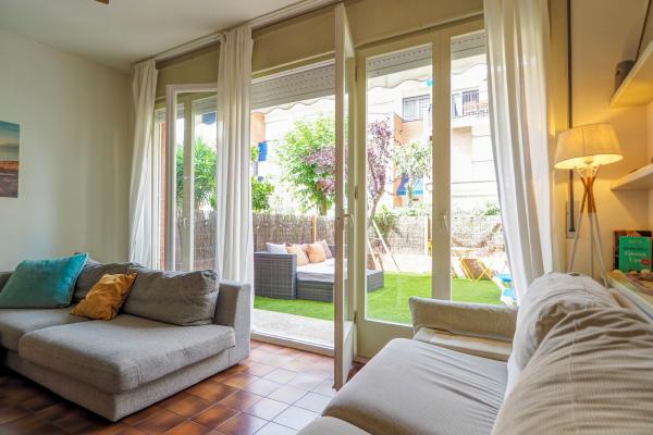 #44377 - Ocean Spirit House | Holiday Rentals | Hello Homes Sitges