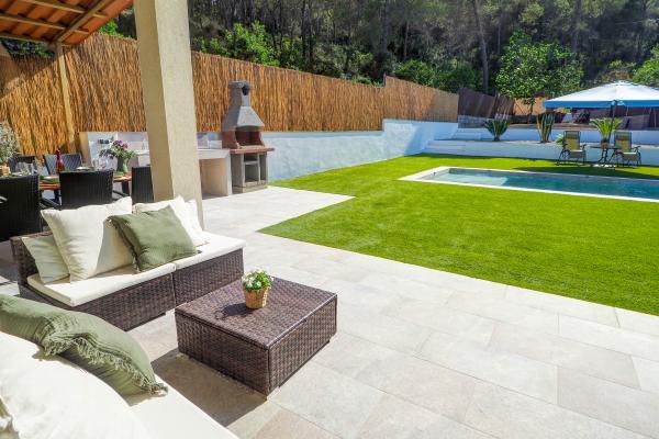 #45330 - Villa Claudia | Holiday Rentals | Hello Homes Sitges