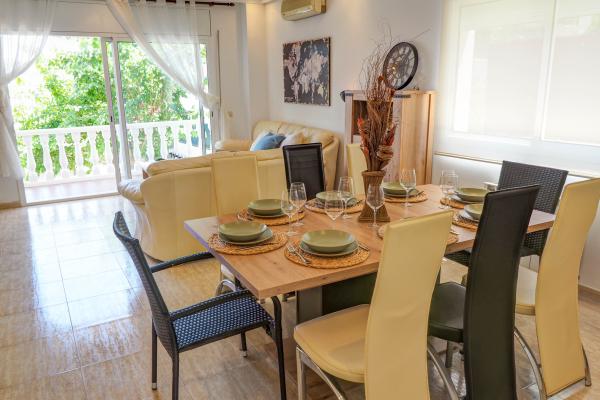 #45365 - Villa Claudia | Holiday Rentals | Hello Homes Sitges