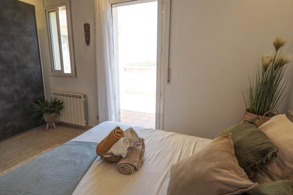 #45375 - Villa Claudia | Holiday Rentals | Hello Homes Sitges