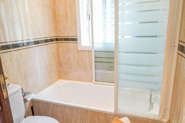 #45382 - Villa Claudia | Holiday Rentals | Hello Homes Sitges