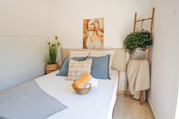 #45387 - Villa Claudia | Holiday Rentals | Hello Homes Sitges