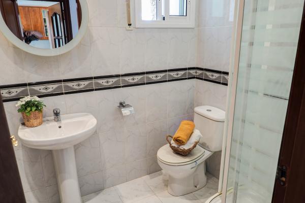 #45408 - Villa Claudia | Holiday Rentals | Hello Homes Sitges