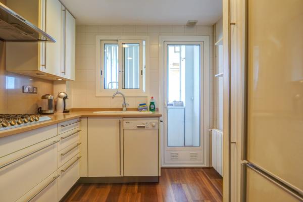 #45833 - Balmins Surf | Holiday Rentals | Hello Homes Sitges