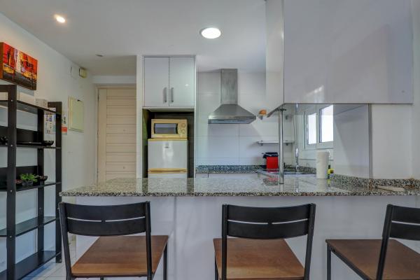 #46366 - Los Globos Studio | Holiday Rentals | Hello Homes Sitges