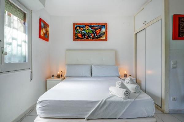 #46372 - Los Globos Studio | Holiday Rentals | Hello Homes Sitges