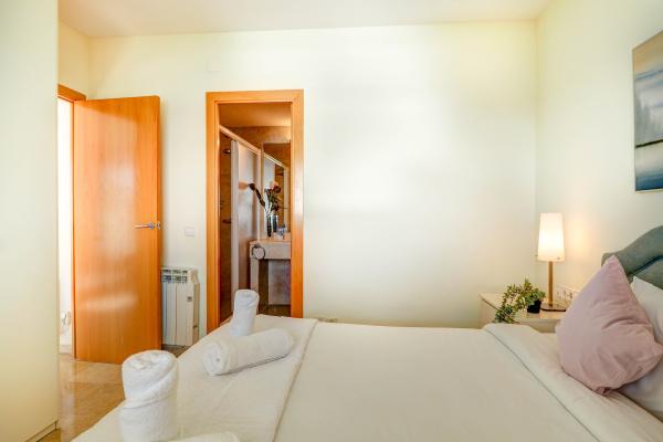 #52349 - Ocean Skyline Penthouse | Seasonal Rentals | Hello Homes Sitges