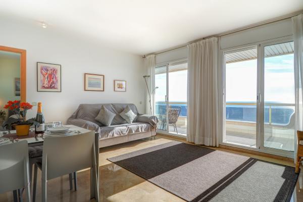 #52363 - Ocean Skyline Penthouse | Seasonal Rentals | Hello Homes Sitges