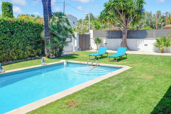 #52547 - Villa Nirvana | Holiday Rentals | Hello Homes Sitges