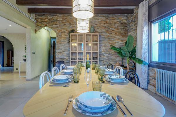 #52562 - Villa Nirvana | Holiday Rentals | Hello Homes Sitges