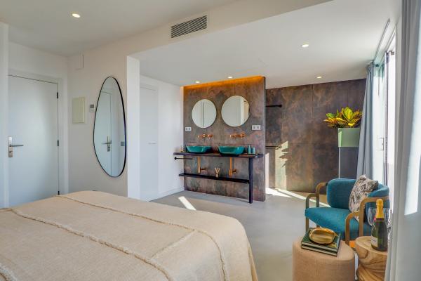 #52668 - Tropical Suite | Holiday Rentals | Hello Homes Sitges