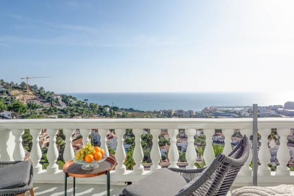 #52676 - Tropical Suite | Holiday Rentals | Hello Homes Sitges