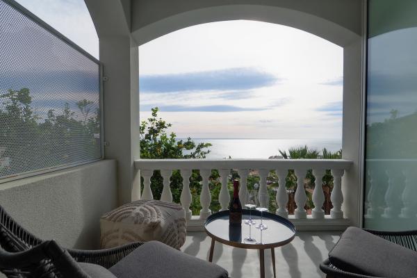 #52682 - Jade Suite | Holiday Rentals | Hello Homes Sitges