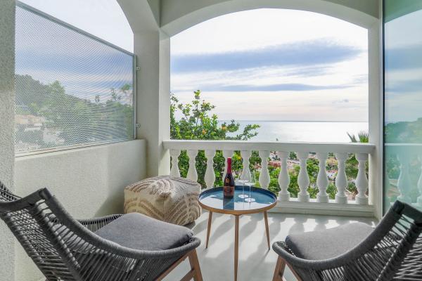 #52731 - Blue Suite | Holiday Rentals | Hello Homes Sitges