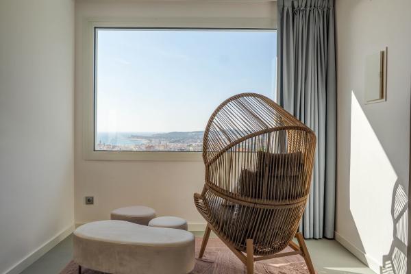 #52796 - Pink Suite | Holiday Rentals | Hello Homes Sitges