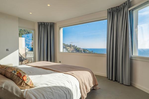 #52799 - Pink Suite | Holiday Rentals | Hello Homes Sitges