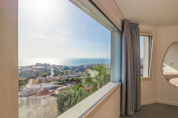 #52806 - Pink Suite | Holiday Rentals | Hello Homes Sitges