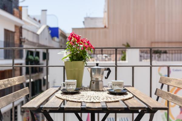 #53344 - Nova Apartment | Holiday Rentals | Hello Homes Sitges